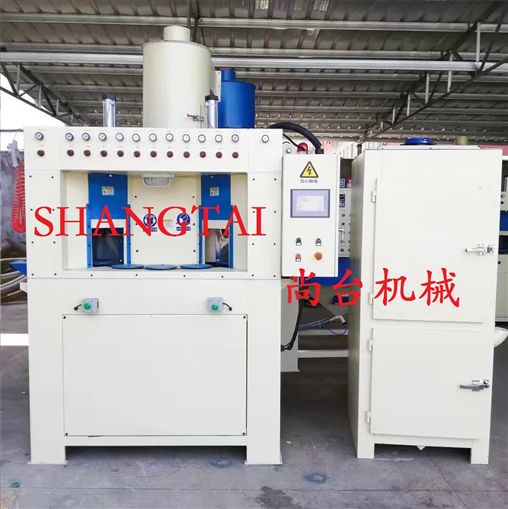 電飯煲內(nèi)膽--頭盔--專用間歇式轉(zhuǎn)盤噴砂機
